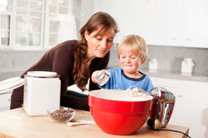Holiday-Baking-With-Kids-s
