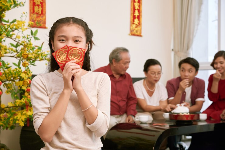 For a bit of treasure hunting, set up a scavenger hunt where kids search for hidden objects that represent good fortune, such as coins, red packets, or lucky charms.