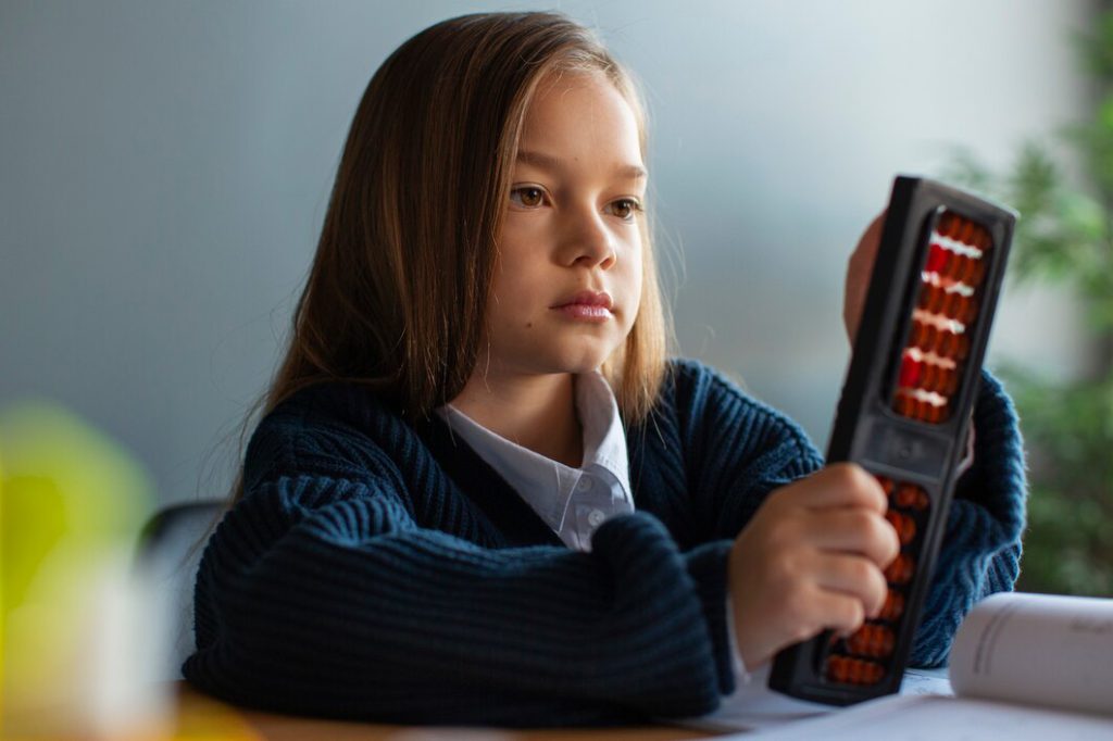 Abacus Learning in the AI Age